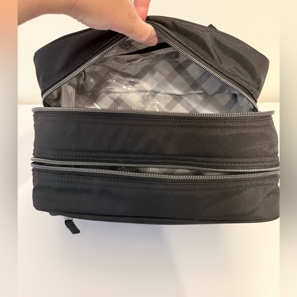 Lug Wheelbarrow - Picture 3 of 4